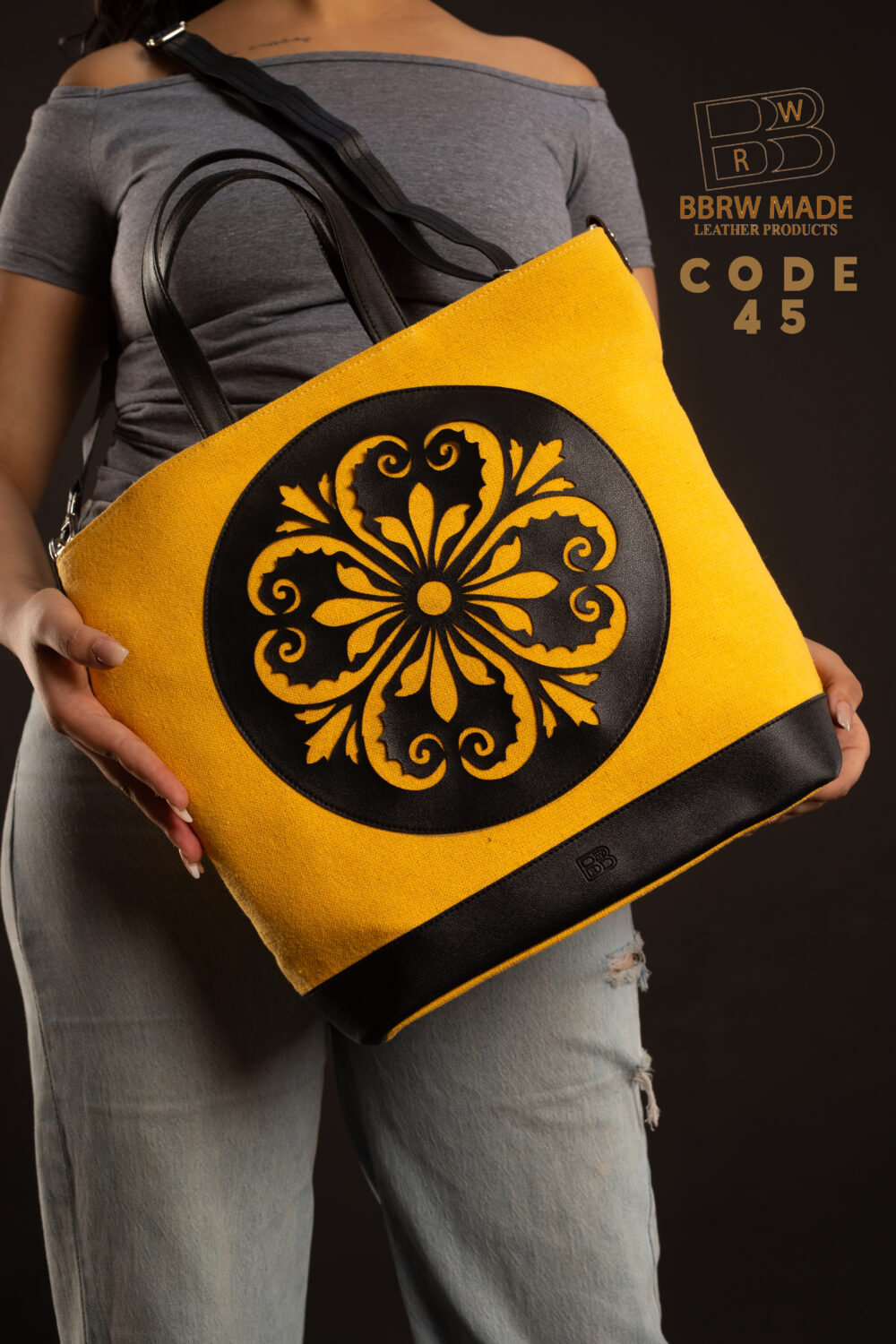 الشنطة الكيتان علي جلد