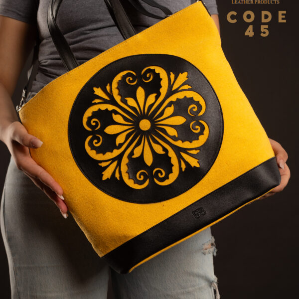 الشنطة الكيتان علي جلد