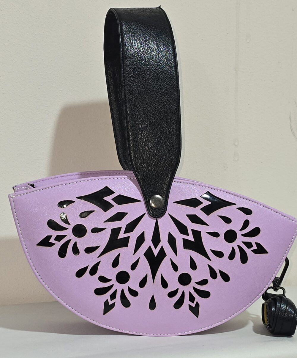 الشنطة الهاف مون - الصورة 6