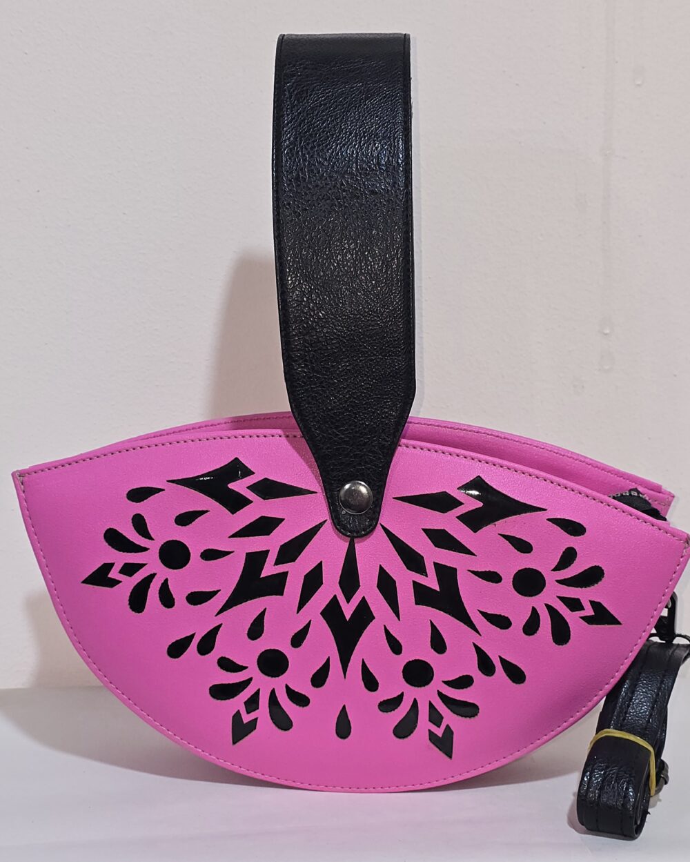 الشنطة الهاف مون - الصورة 9