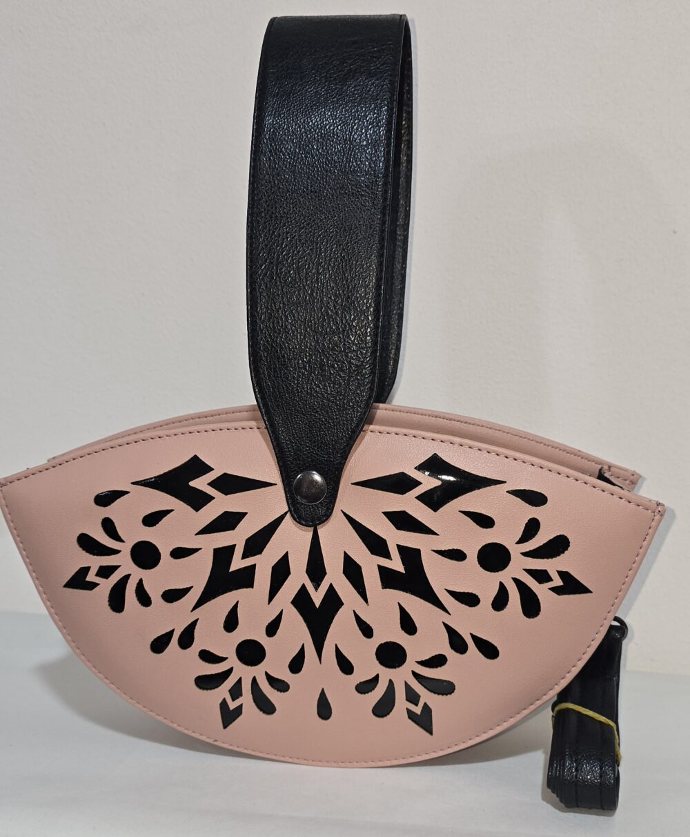 الشنطة الهاف مون - الصورة 11