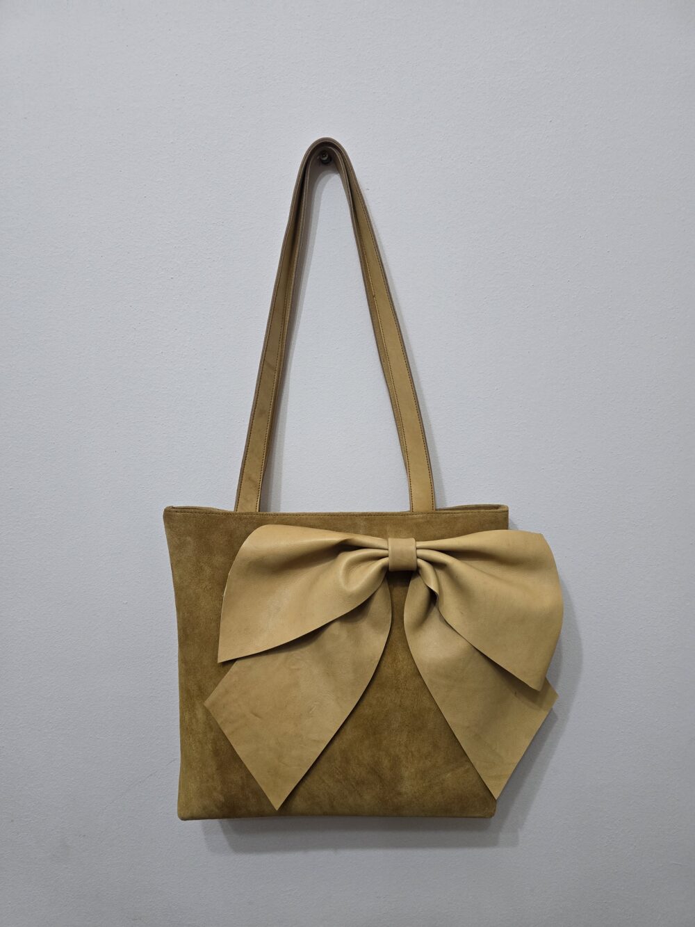 ⁦الشنطة الفيونكه الشمواه⁩ - الصورة ⁦2⁩