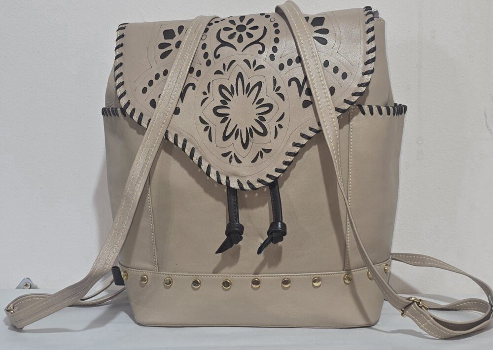 ⁦الشنطه الباك⁩ - الصورة ⁦2⁩