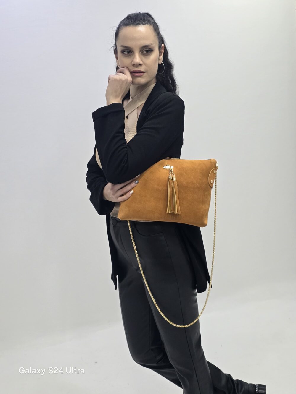 الشنطة الكروس الشمواة