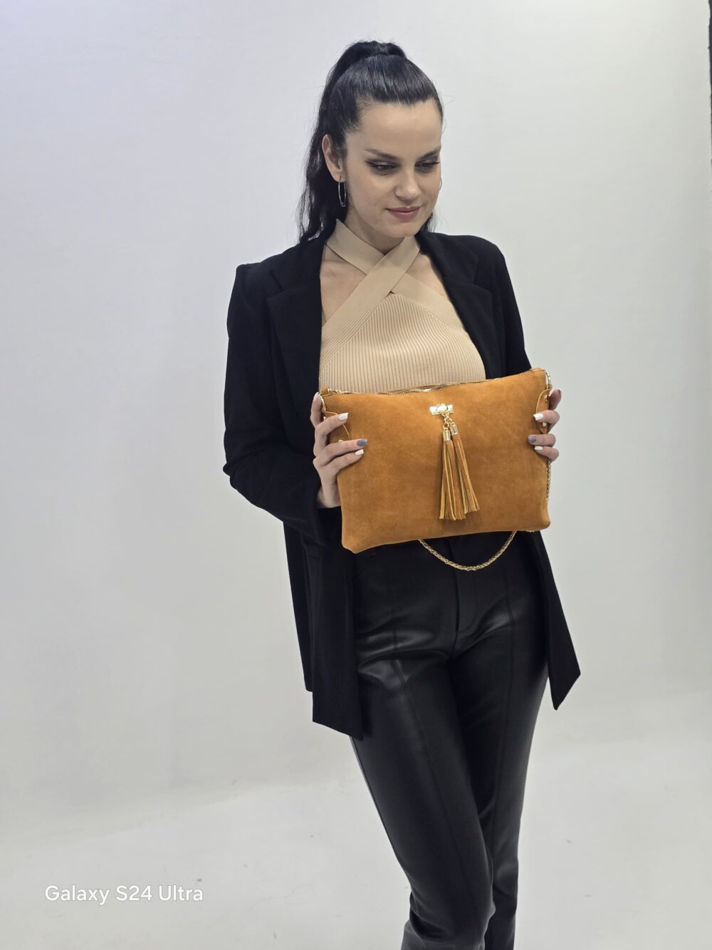 ⁦الشنطة الكروس الشمواة⁩ - الصورة ⁦8⁩